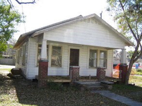 1106 E 27th St in Houston, TX - Foto de edificio - Building Photo