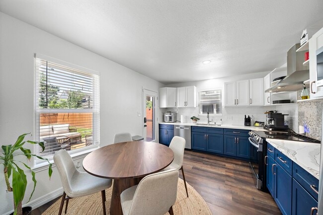 3226 Oakdale St in Houston, TX - Building Photo - Building Photo