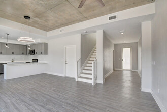 Yamato Villas Townhomes in Boca Raton, FL - Building Photo - Building Photo