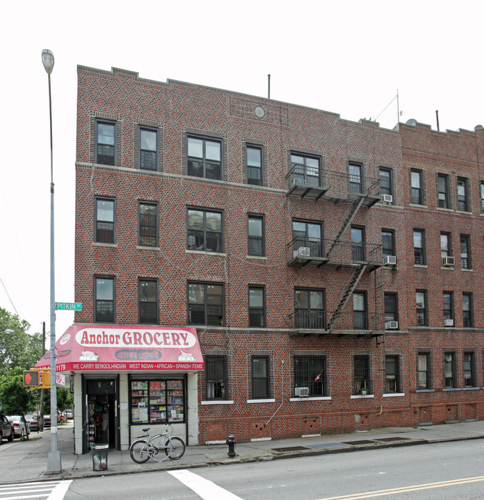 2786 Pitkin Ave in Brooklyn, NY - Building Photo