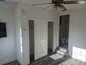 1301 W 9th St-Unit -A in Antioch, CA - Building Photo - Building Photo