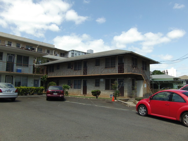 2729-2739 Kaaha St in Honolulu, HI - Building Photo - Building Photo