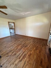 915 N Oak Grove Ave in Springfield, MO - Building Photo - Building Photo