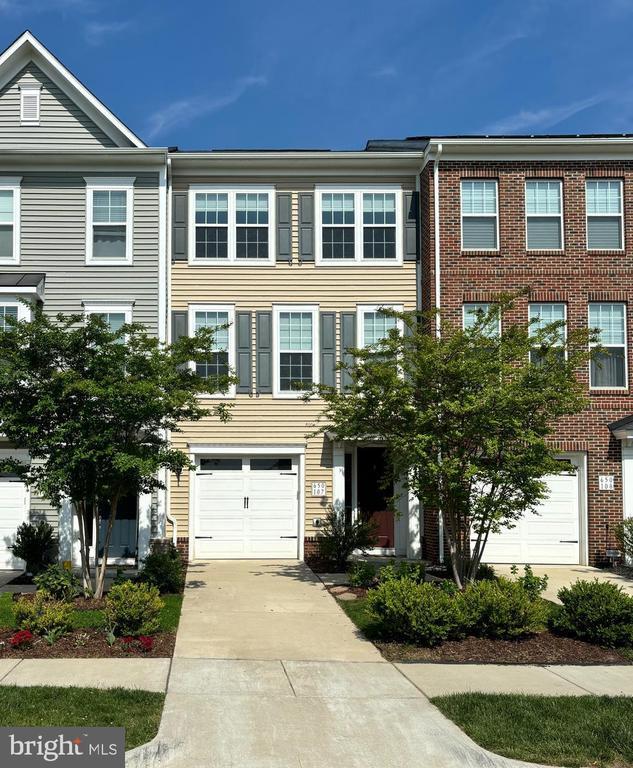 property at 650 Aspen Rd