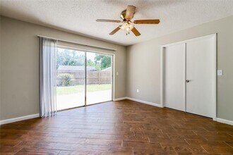 2289 Crystalview Ct in Lakeland, FL - Building Photo - Building Photo