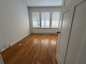 6 Vreeland Ter, Unit 1 in Jersey City, NJ - Foto de edificio - Building Photo