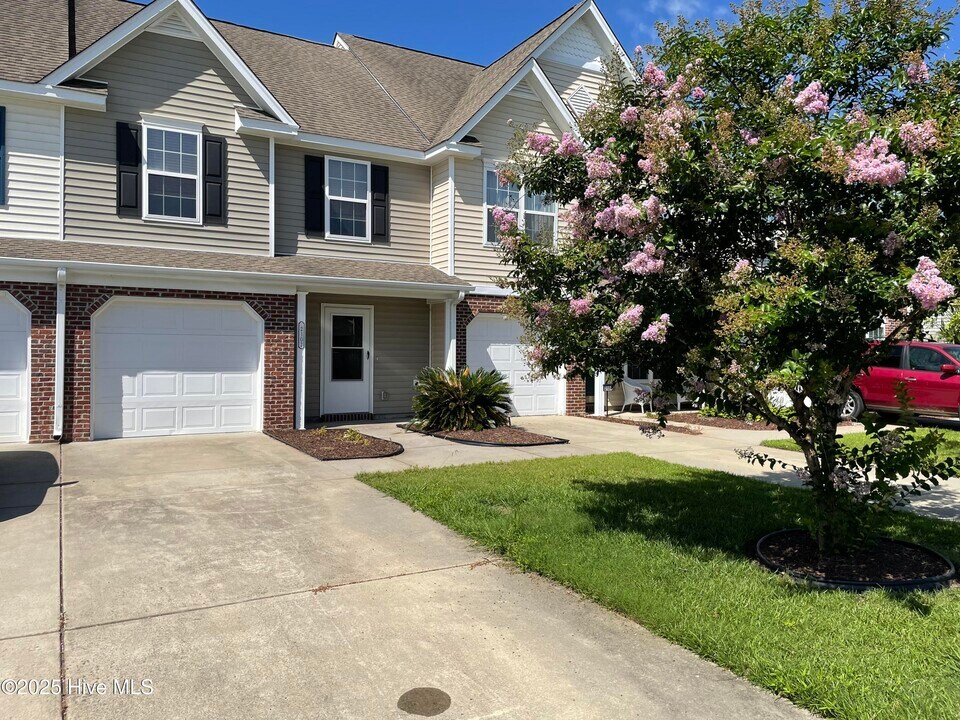 2107 Cass Lake Dr in Calabash, NC - Foto de edificio
