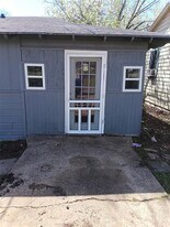 632 E Sears St in Denison, TX - Building Photo