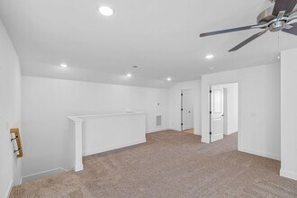 8973 James Crk Dr in Ooltewah, TN - Building Photo - Building Photo