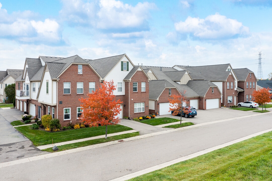The Residences at Southtown in Southgate, MI - Foto de edificio