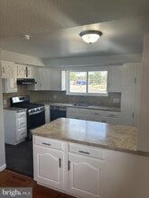 1010 Tribbett Ave in Sharon Hill, PA - Building Photo - Building Photo