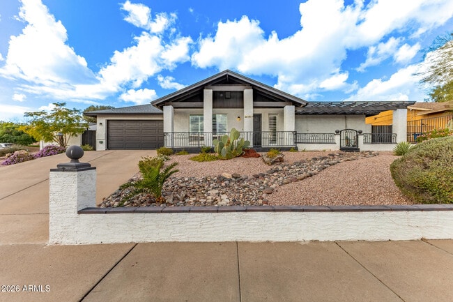 15014 N 20th St in Phoenix, AZ - Building Photo - Building Photo