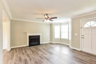 311 Shadylake Dr in La Vergne, TN - Building Photo - Building Photo