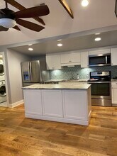 276 Ashley Ave in Charleston, SC - Building Photo - Building Photo