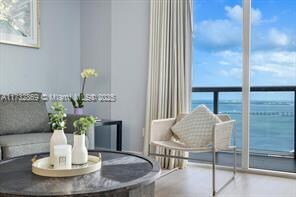 485 Brickell Ave, Unit # 4309 in Miami, FL - Foto de edificio