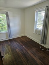 663 Hammond St, Unit 1 in Chestnut Hill, MA - Building Photo - Building Photo