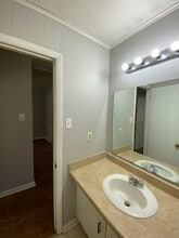 8211 Woodview Dr N in Sherwood, AR - Building Photo - Building Photo