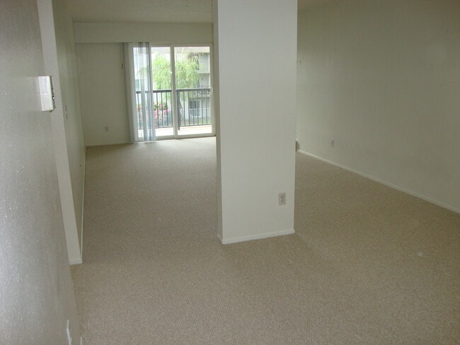 14600 NE 32nd St, Unit C-15