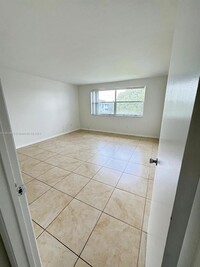 16141 Blatt Blvd, Unit 402 in Weston, FL - Building Photo - Building Photo