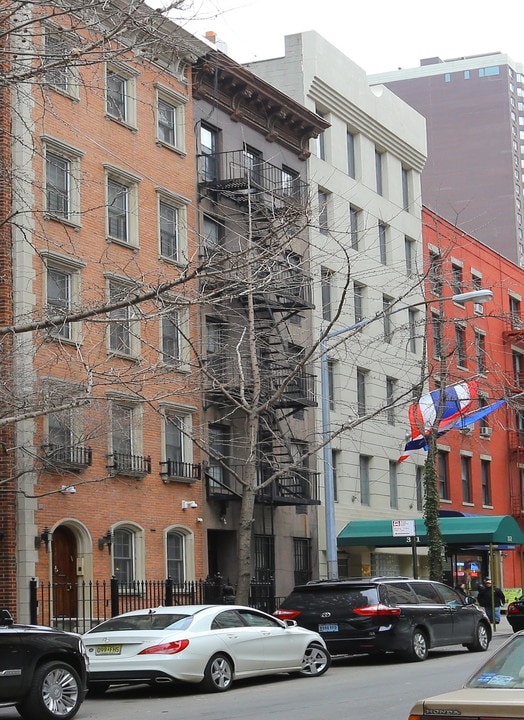 349 East 52nd Street in New York, NY - Foto de edificio