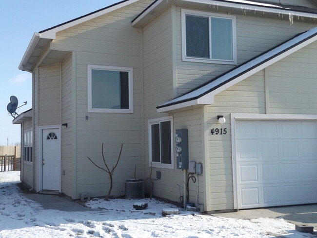 4915 Sir James Ave in Caldwell, ID - Building Photo - Building Photo