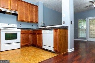 4123 Stone Trace Dr in East Point, GA - Building Photo - Building Photo