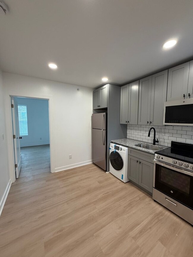 1723 N 25th St in Philadelphia, PA - Building Photo - Building Photo