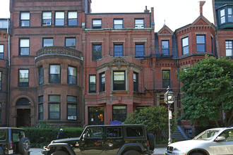 212 Commonwealth Ave in Boston, MA - Building Photo - Building Photo