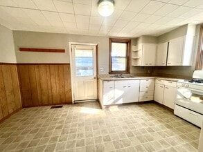 103 Franklin St in Vermillion, SD - Building Photo - Building Photo