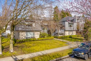 Burrard Manor in Vancouver, BC - Building Photo