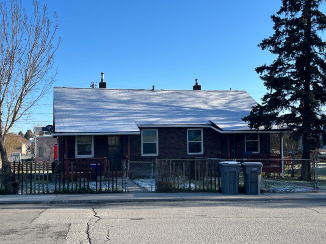 22 W Pacific St in East Helena, MT - Building Photo - Building Photo