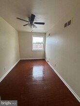 7710 Summerdale Ave in Philadelphia, PA - Foto de edificio - Building Photo