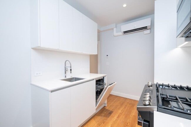 15A Forest St, Unit 22A