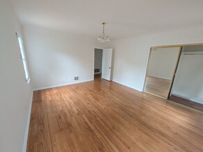 1219 Hi Point St in Los Angeles, CA - Building Photo - Building Photo