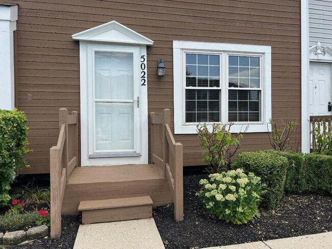 5022 Stoneybrook Blvd in Hilliard, OH - Building Photo - Building Photo