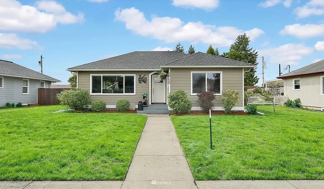 property at 1717 D St