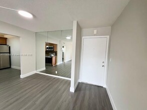 959 SE 2nd Ave in Deerfield Beach, FL - Building Photo - Building Photo