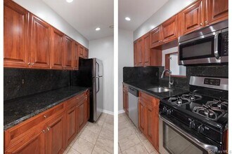 349 Lake Pointe Ct in Middle Island, NY - Building Photo - Building Photo