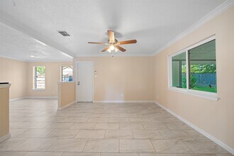 19218 Enchanted Oaks Dr in Spring, TX - Building Photo - Building Photo