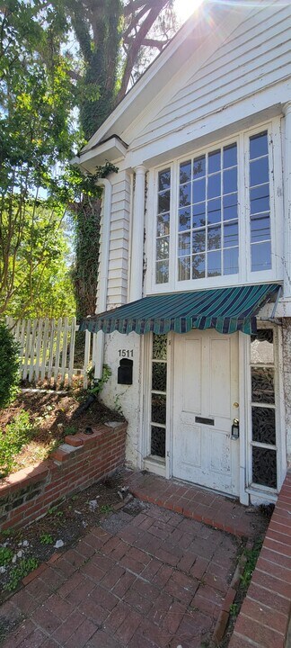 1511 St Mary St in Jackson, MS - Building Photo