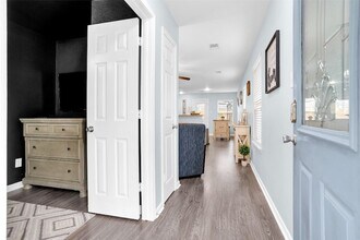 3015 Beacon Grove St in Spring, TX - Foto de edificio - Building Photo