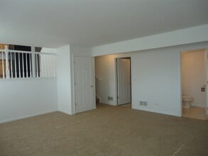 4111 Sarah Dr in Zion, IL - Building Photo - Building Photo