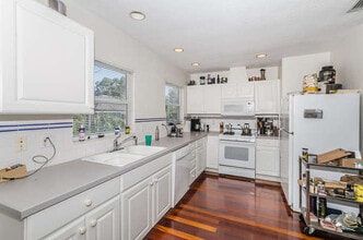 1515 Oak St NE in St. Petersburg, FL - Building Photo - Building Photo