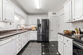 5050 Ambassador Way in Houston, TX - Building Photo - Building Photo