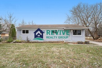 27275 Barbara Ct in Taylor, MI - Building Photo - Building Photo