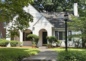 207 Kensington Rd in Greensboro, NC - Building Photo