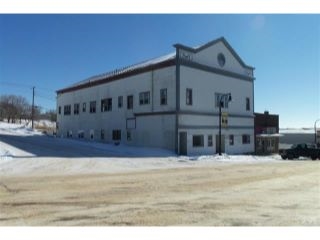 120 N Central Ave in Kenmare, ND - Building Photo