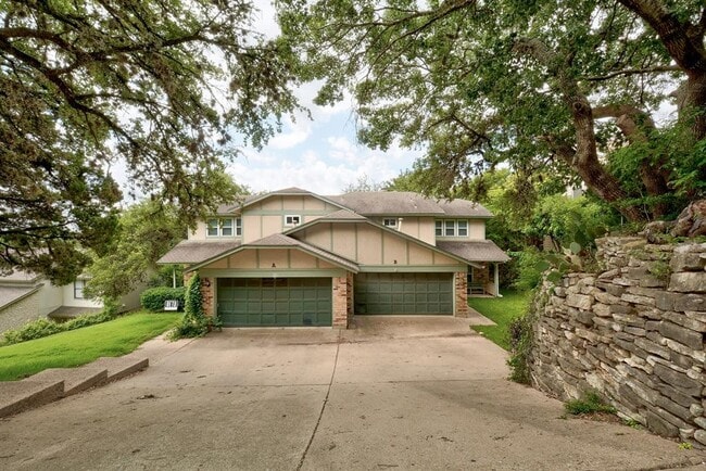 property at 1928 Holly Hill Dr