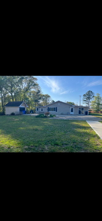 7763 Stoney Point Rd in Fayetteville, NC - Building Photo