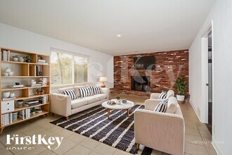 1865 Waybridge Ln in Fenton, MO - Building Photo - Building Photo